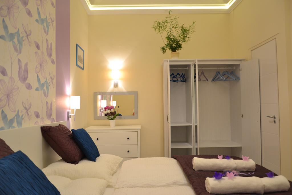 בודפשט Magnolia Terazze Street Parking Apartment מראה חיצוני תמונה