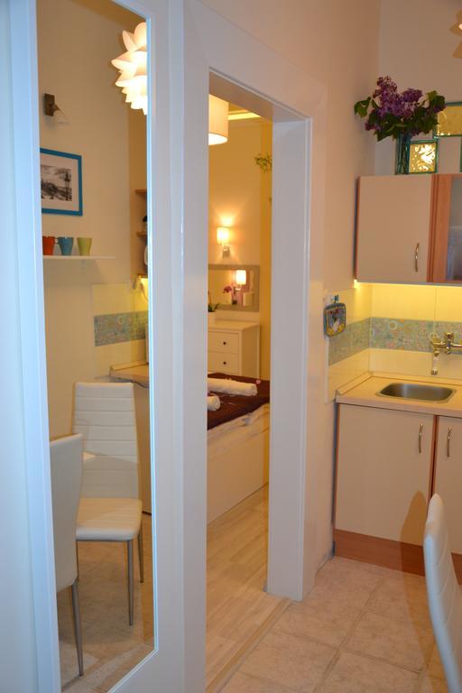 בודפשט Magnolia Terazze Street Parking Apartment מראה חיצוני תמונה
